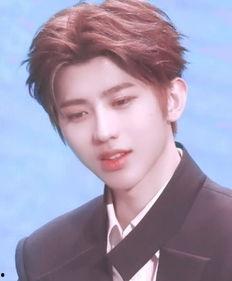 蔡徐坤爆料直播间视频,独家爆料幕后故事 第2张 蔡徐坤爆料直播间视频,独家爆料幕后故事 第2张